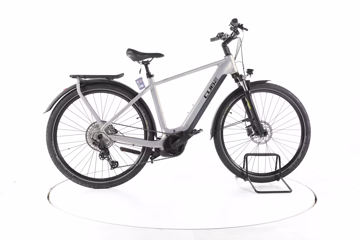 Cube Touring Hybrid Pro 625 Vélo Électrique de Trekking