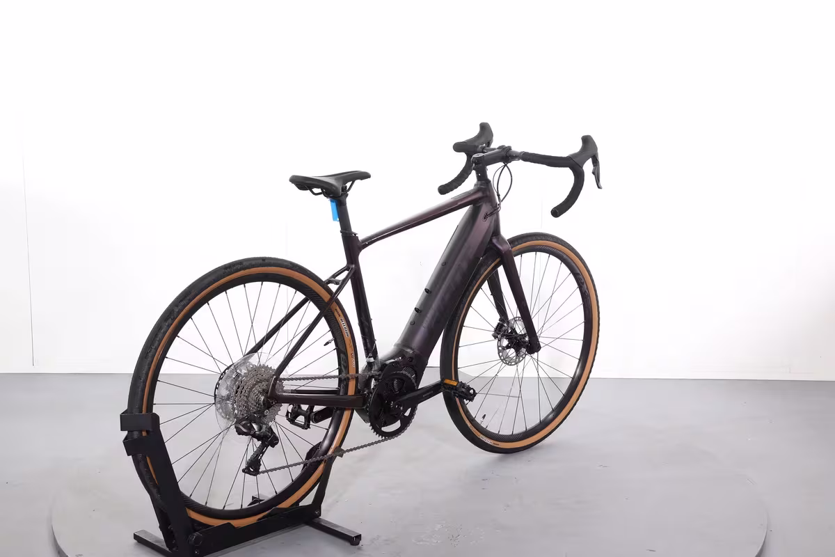 Giant REVOLT E+ - Miniature 6