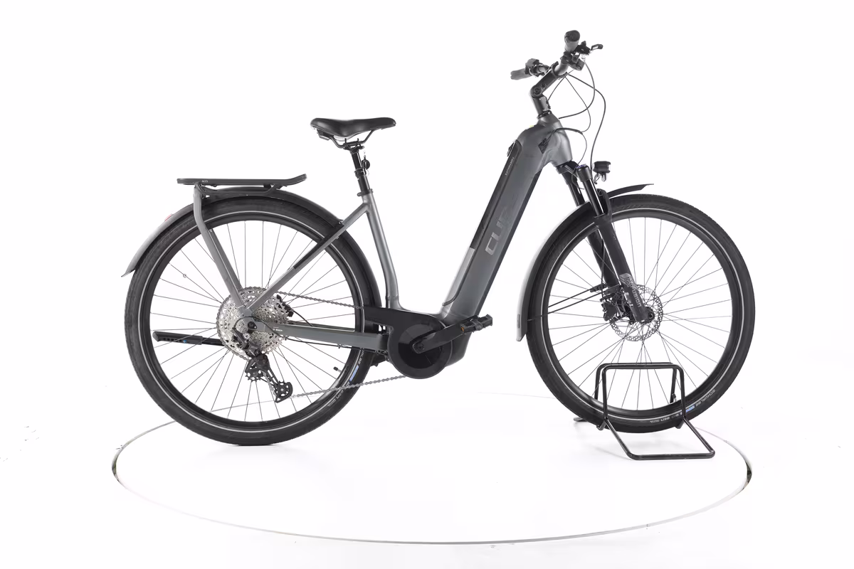 Cube Kathmandu Hybrid Pro 750 Vélo Électrique de Trekking Cadre bas