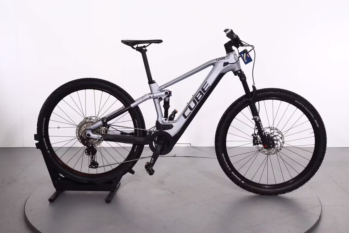 Cube Stereo Hybrid 120 Race