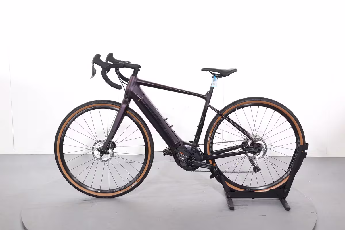 Giant REVOLT E+ - Miniature 4