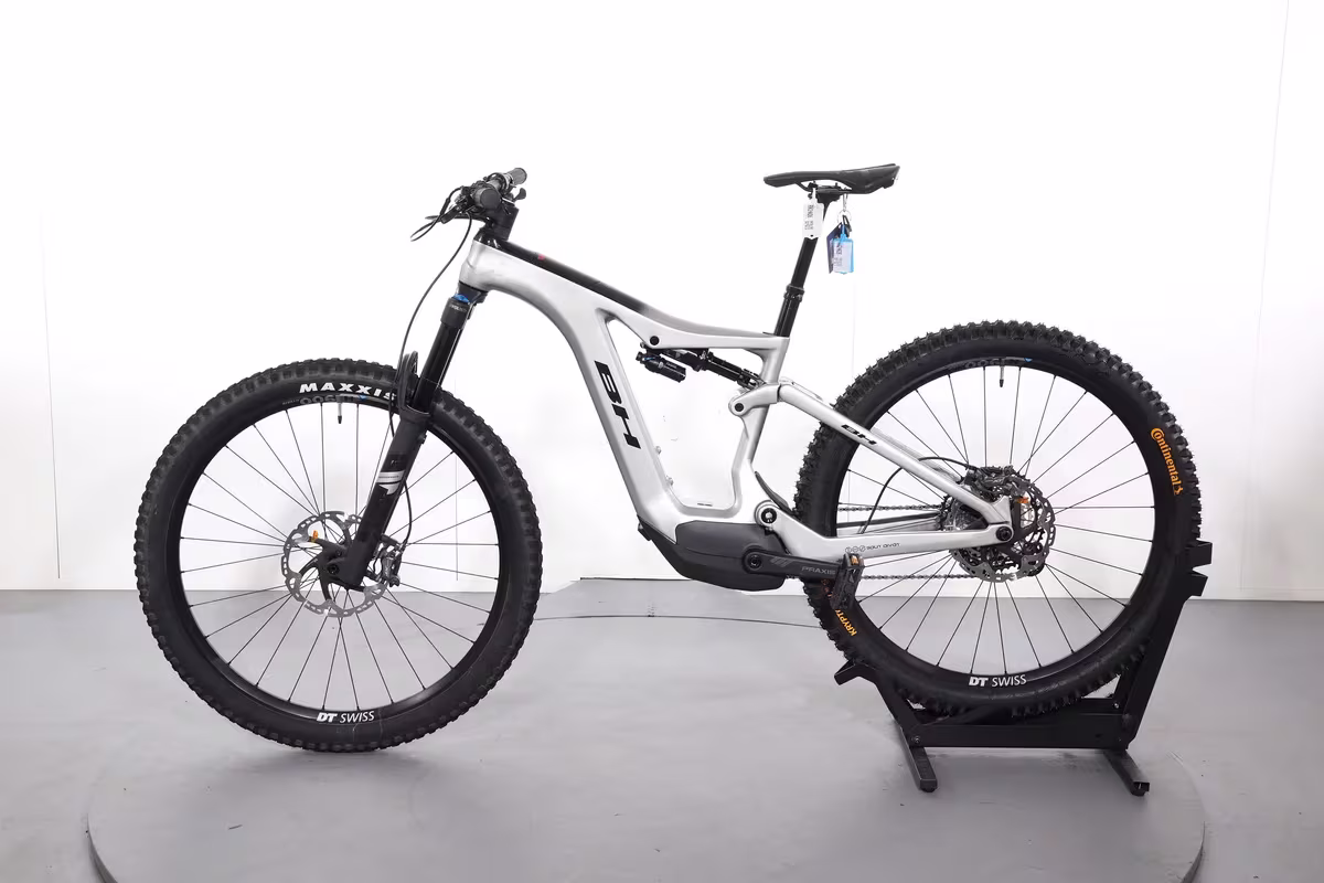 BH AtomX Lynx Carbon 9.8 - Miniature 4