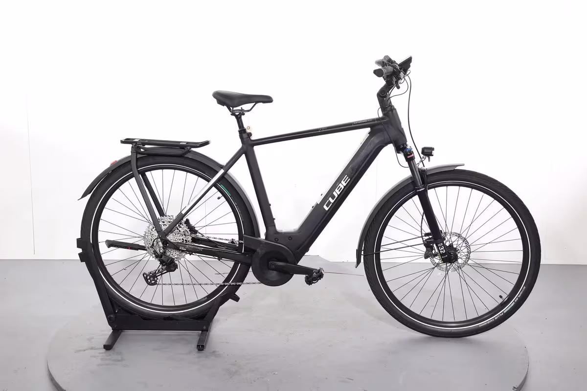 Cube Kathmandu Hybrid EXC 750