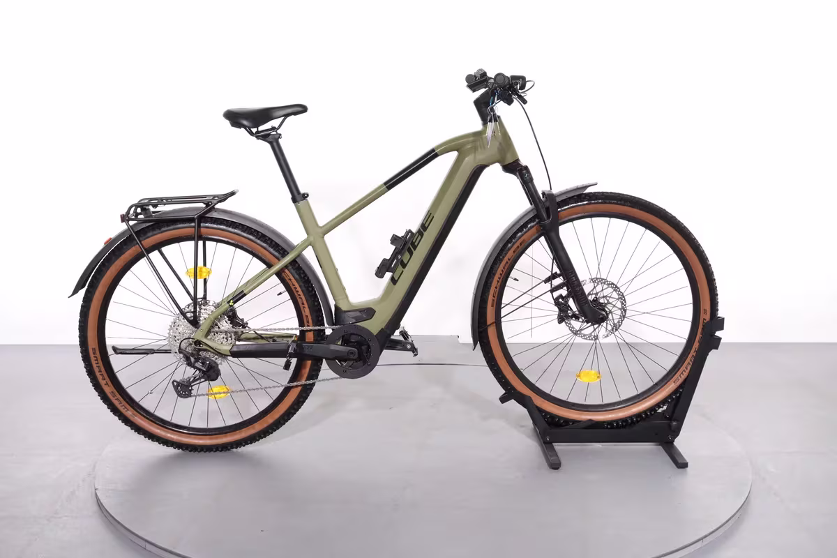 Cube Reaction Hybrid Race 750