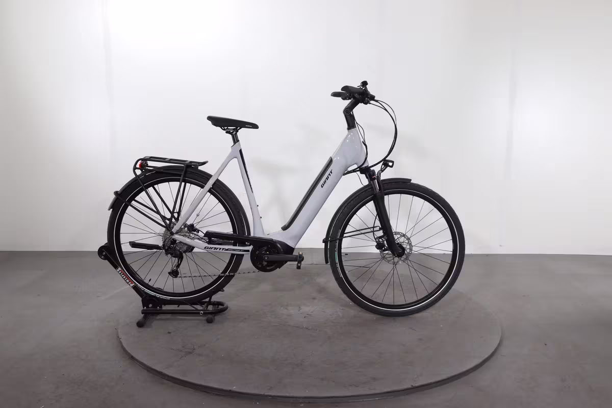 Giant DAILYTOUR E+ 3