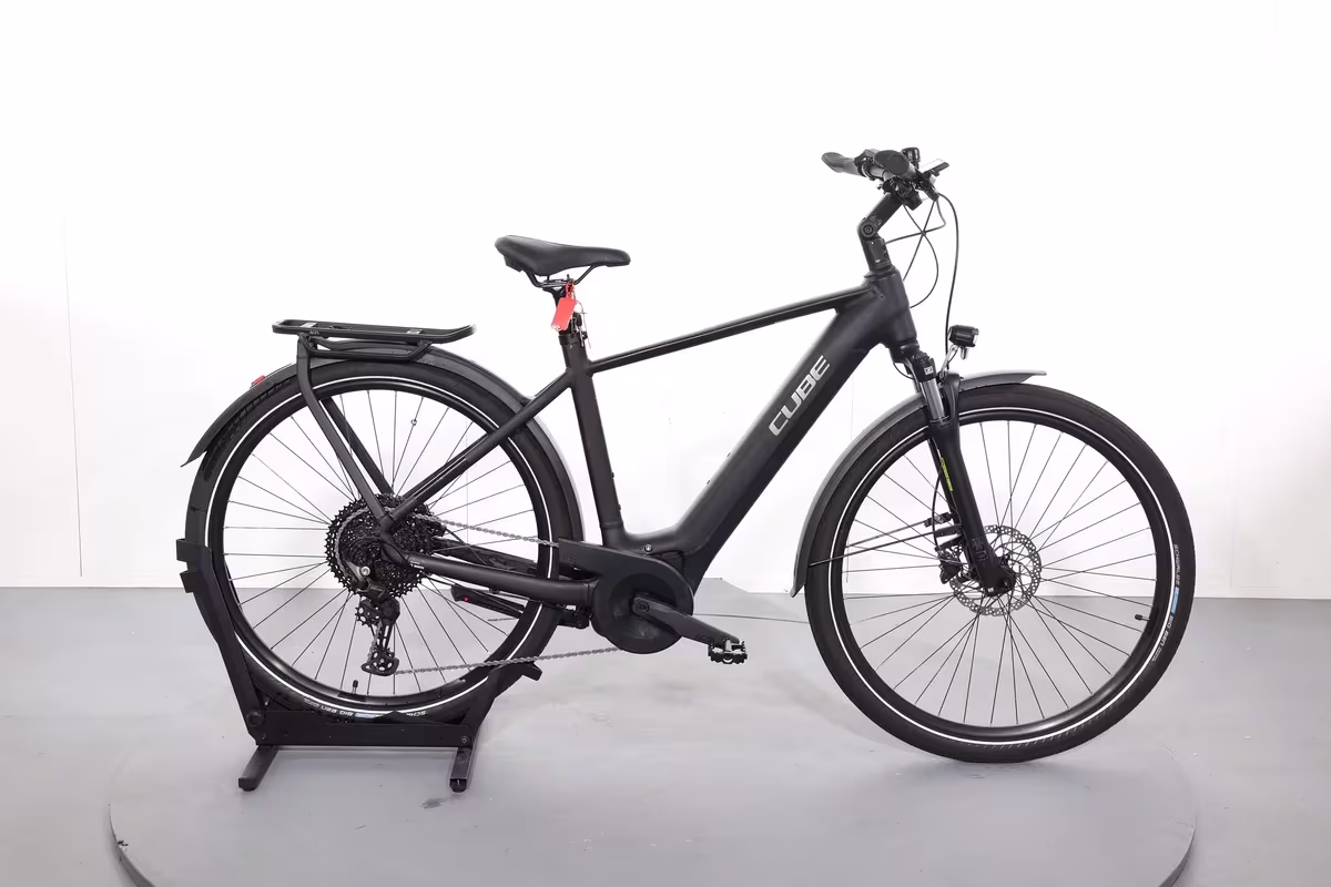 Cube Touring Hybrid Pro 625