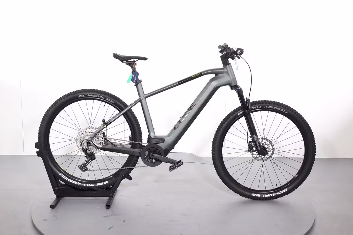 Cube Reaction Hybrid Pro 750