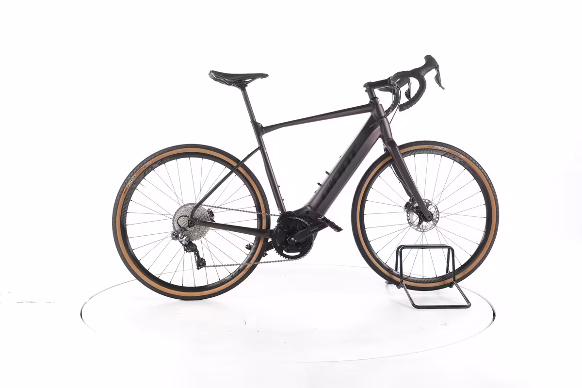 Giant Revolt E+ Pro