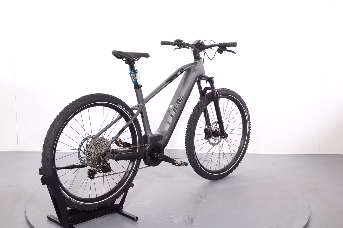 Cube Reaction Hybrid Race 750 - Miniature 6