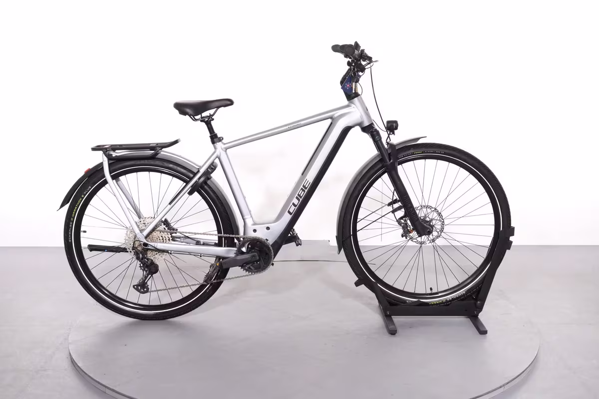 Cube Kathmandu Hybrid SLX