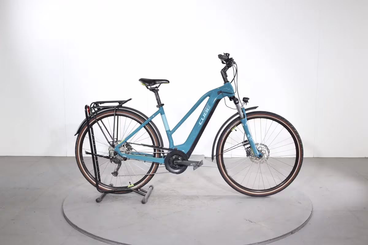 Cube Touring Hybrid One 625