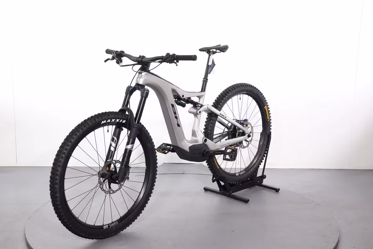 BH AtomX Lynx Carbon 9.8 - Miniature 3