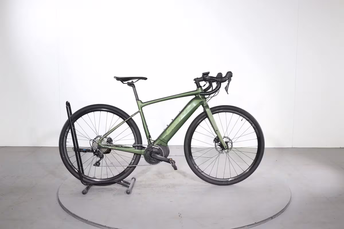Giant Revolt E+