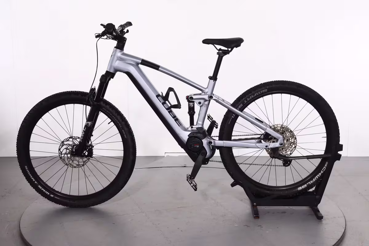 Cube Stereo Hybrid 120 Race - Miniature 3