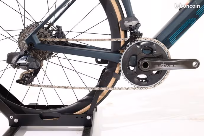 BMC Roadmachine AMP One 2024 Taille 56 - Vélo Route Électrique | Disponible à la location - Miniature 4