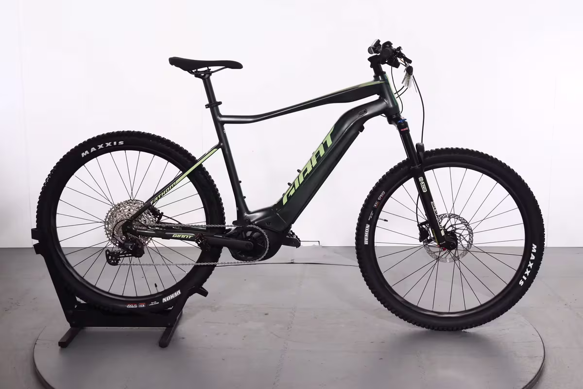 Giant Fathom E+1