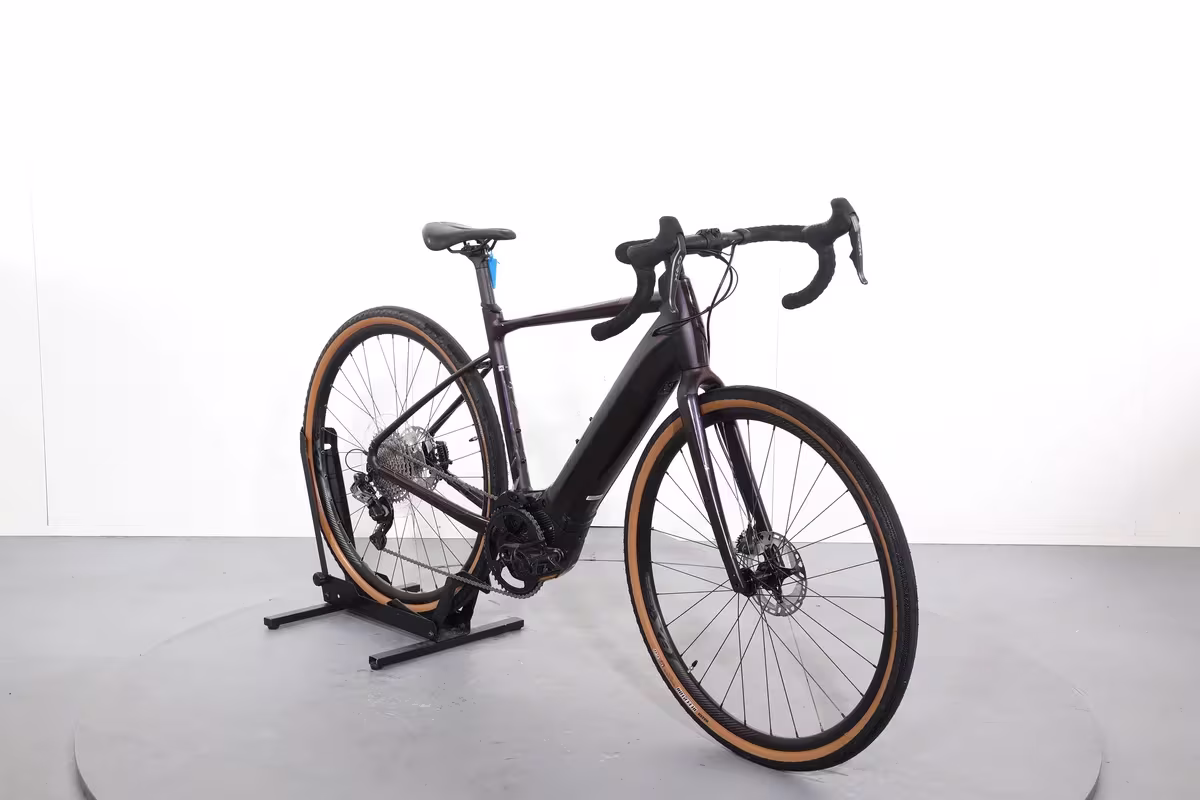 Giant REVOLT E+ - Miniature 2