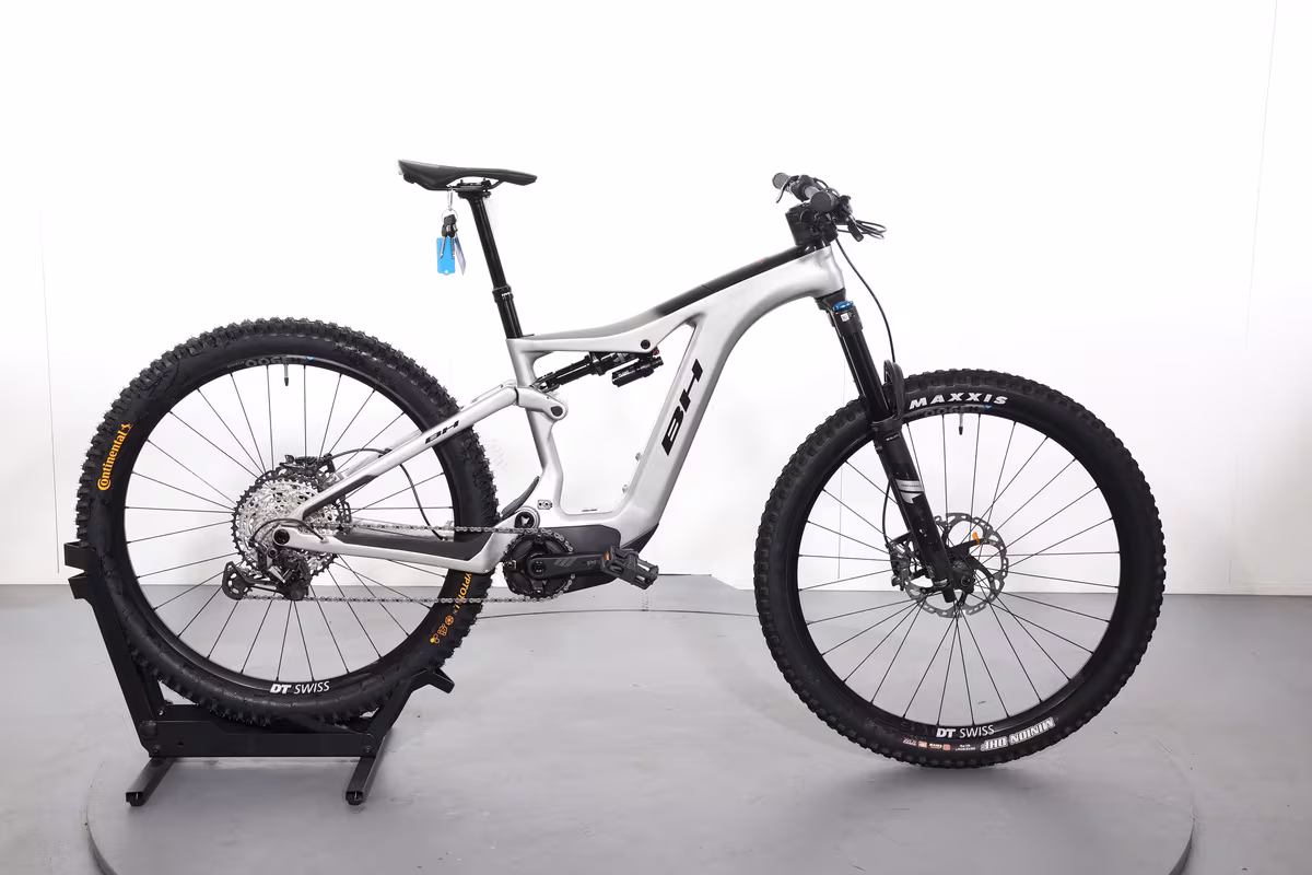 BH AtomX Lynx Carbon 9.8