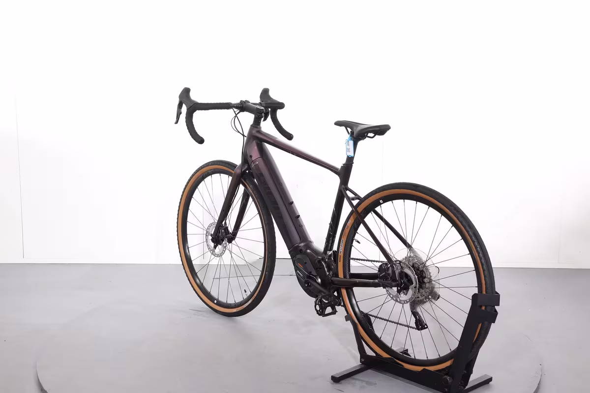 Giant REVOLT E+ - Miniature 5