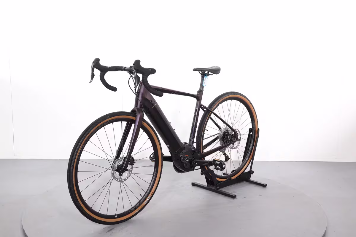 Giant REVOLT E+ - Miniature 3