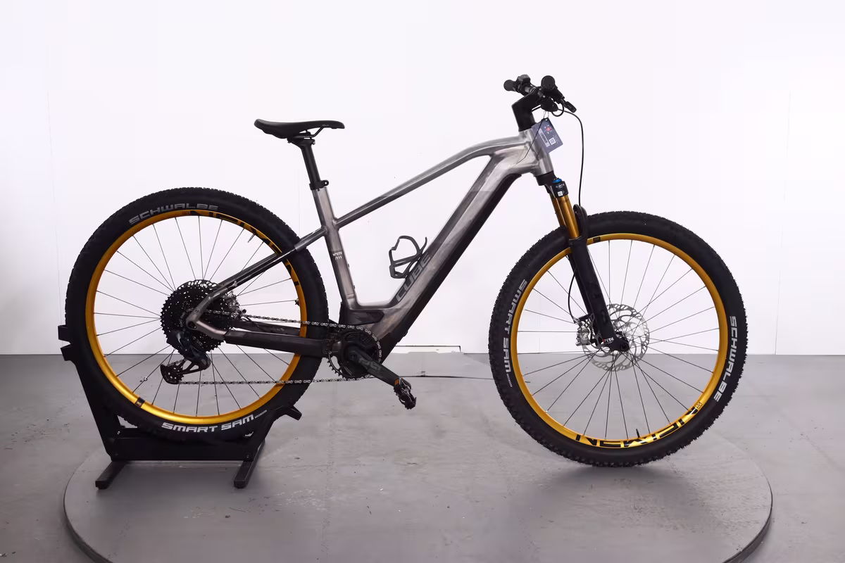 Cube Reaction Hybrid LIMITED EDITION