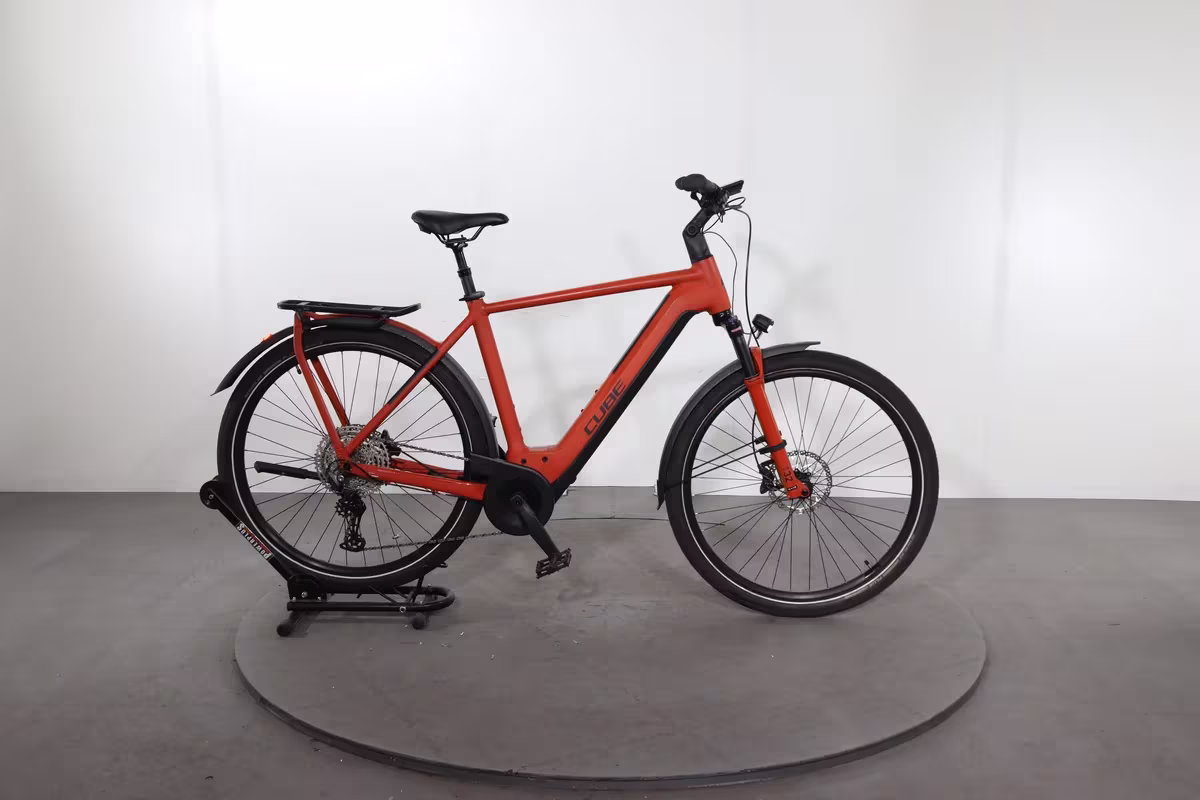 Cube Kathmandu Hybrid Exc 750
