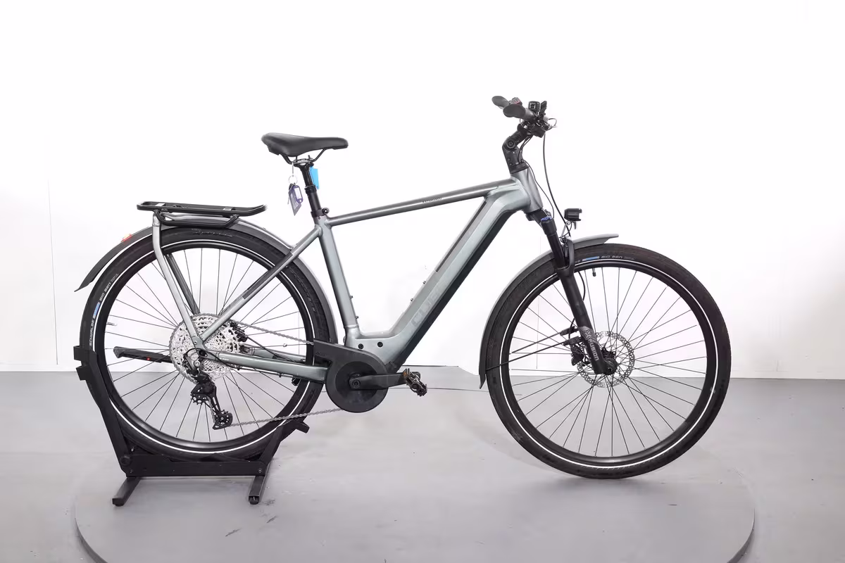 Cube Kathmandu Hybrid Pro 750