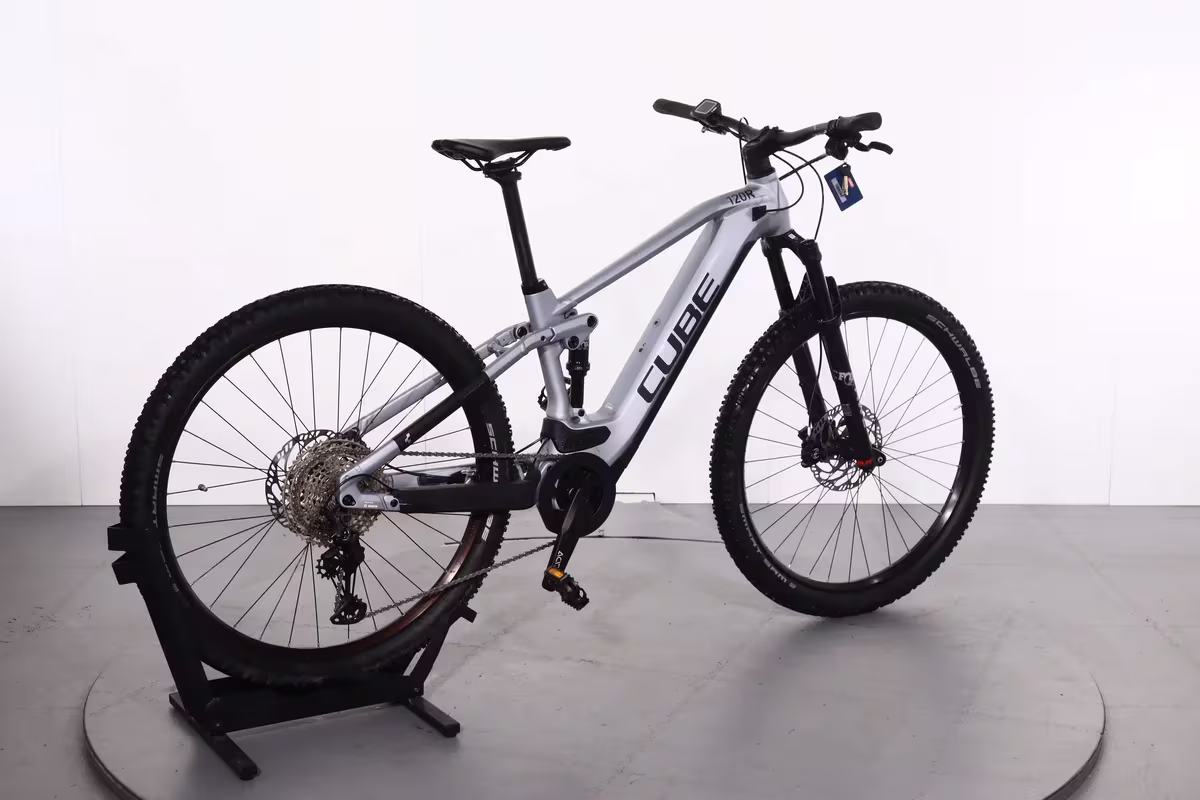 Cube Stereo Hybrid 120 Race - Miniature 2
