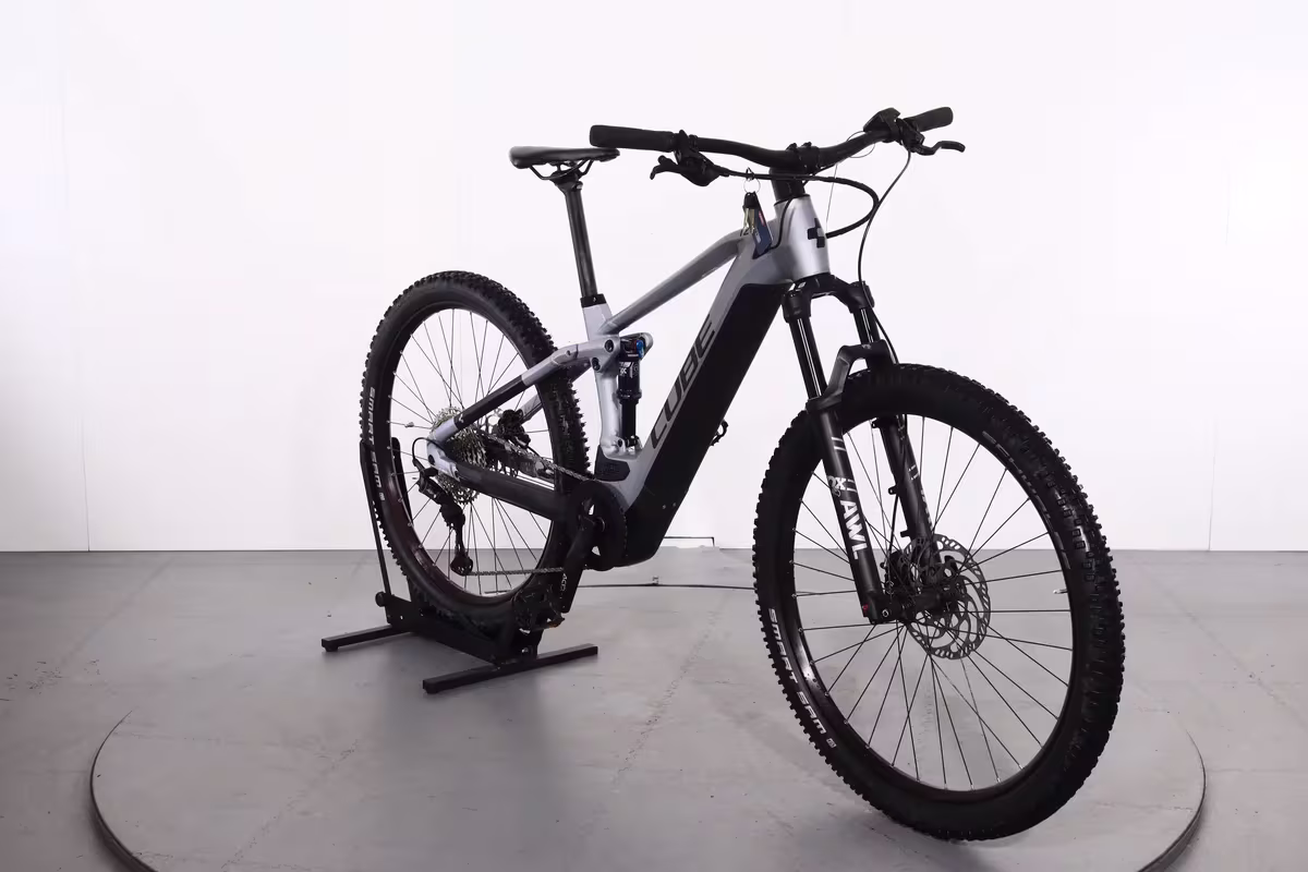 Cube Stereo Hybrid 120 Race - Miniature 3