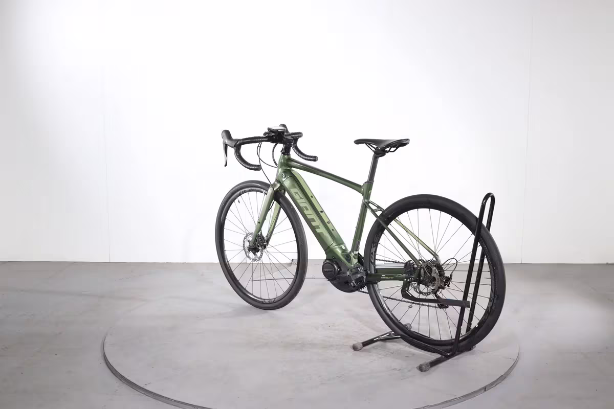 Giant Revolt E+ - Miniature 5