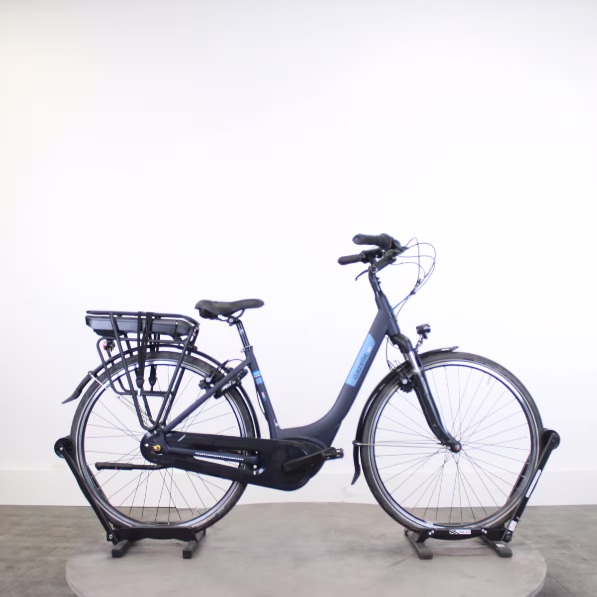 Vélo de ville électrique Gazelle PARIS C7 2024