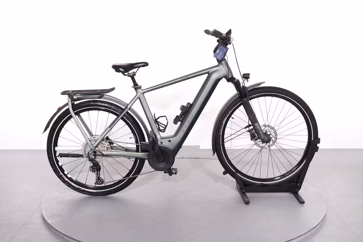 Cube Kathmandu Hybrid Pro 750
