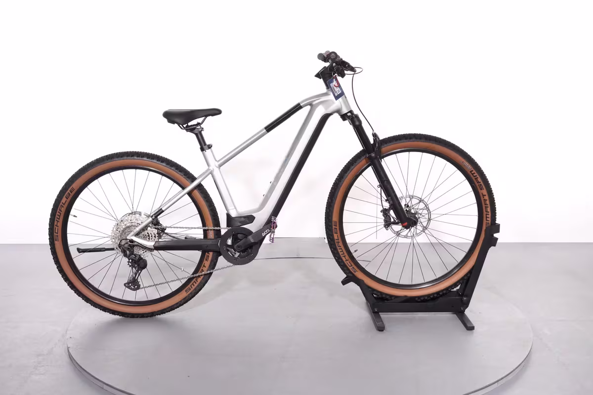 Cube Reaction Hybrid Slx 750