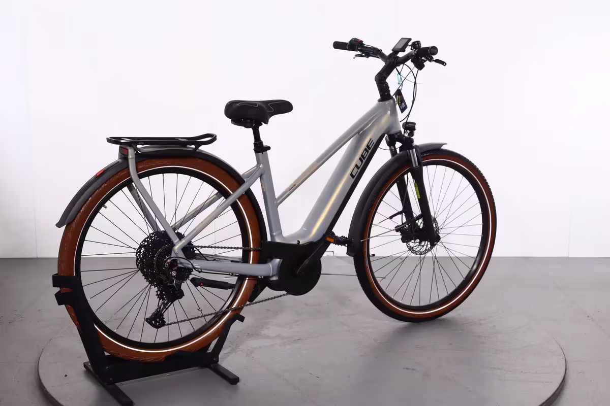 Cube Touring Hybrid Pro - Miniature 2