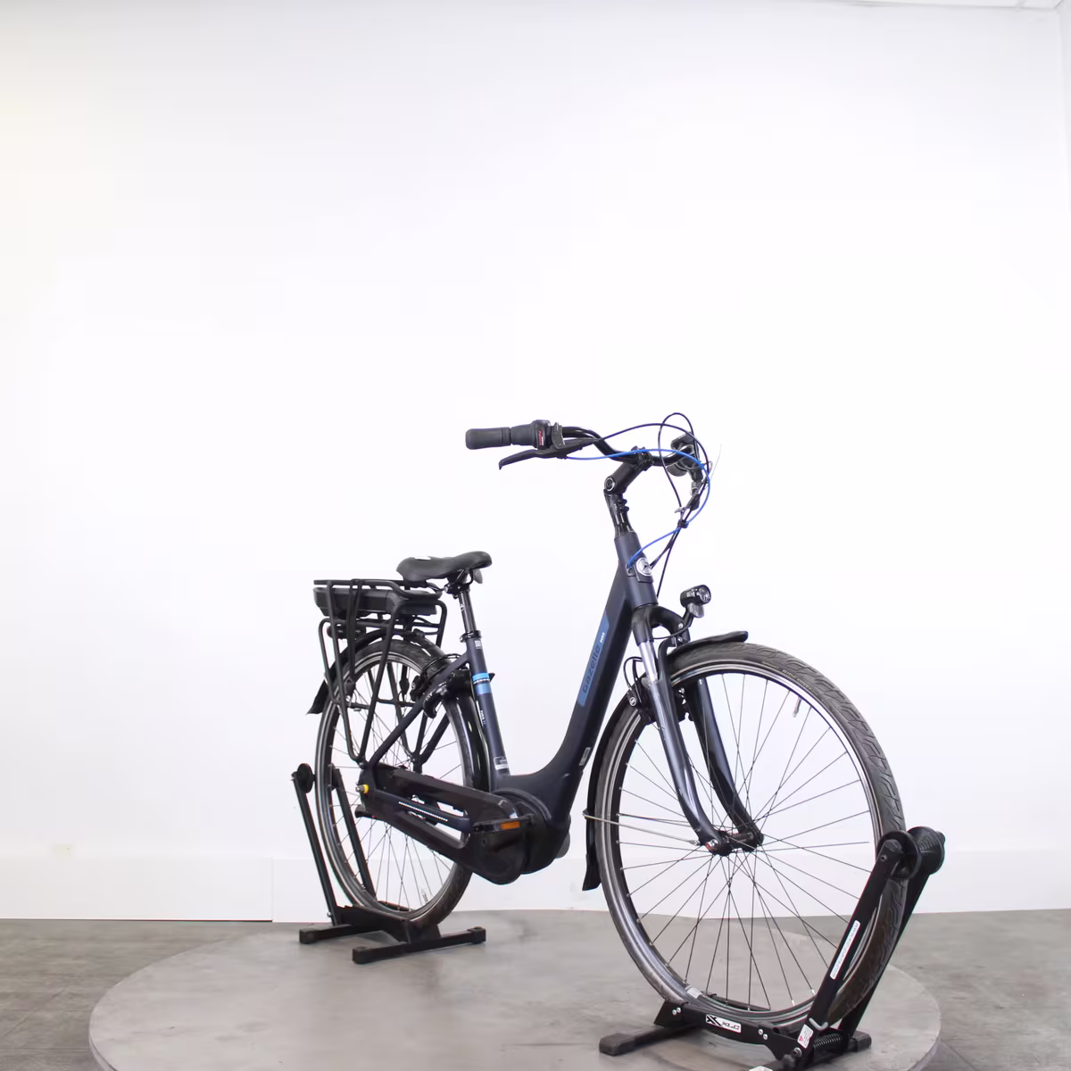 Vélo de ville électrique Gazelle PARIS C7 2024 - Miniature 2